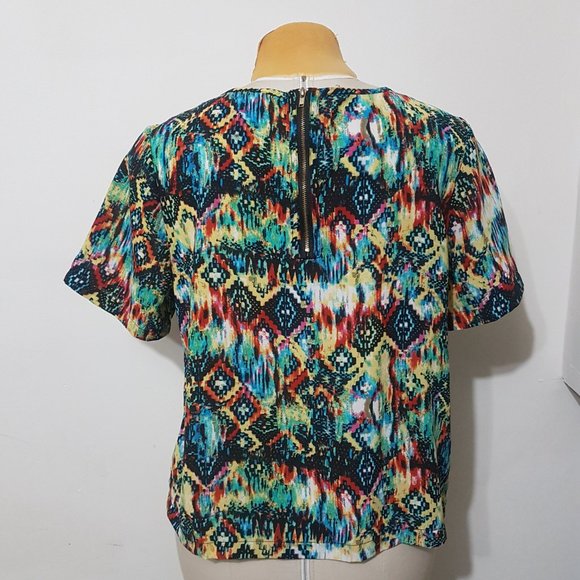 Multi-color oversized crop top - Picture 2 of 3